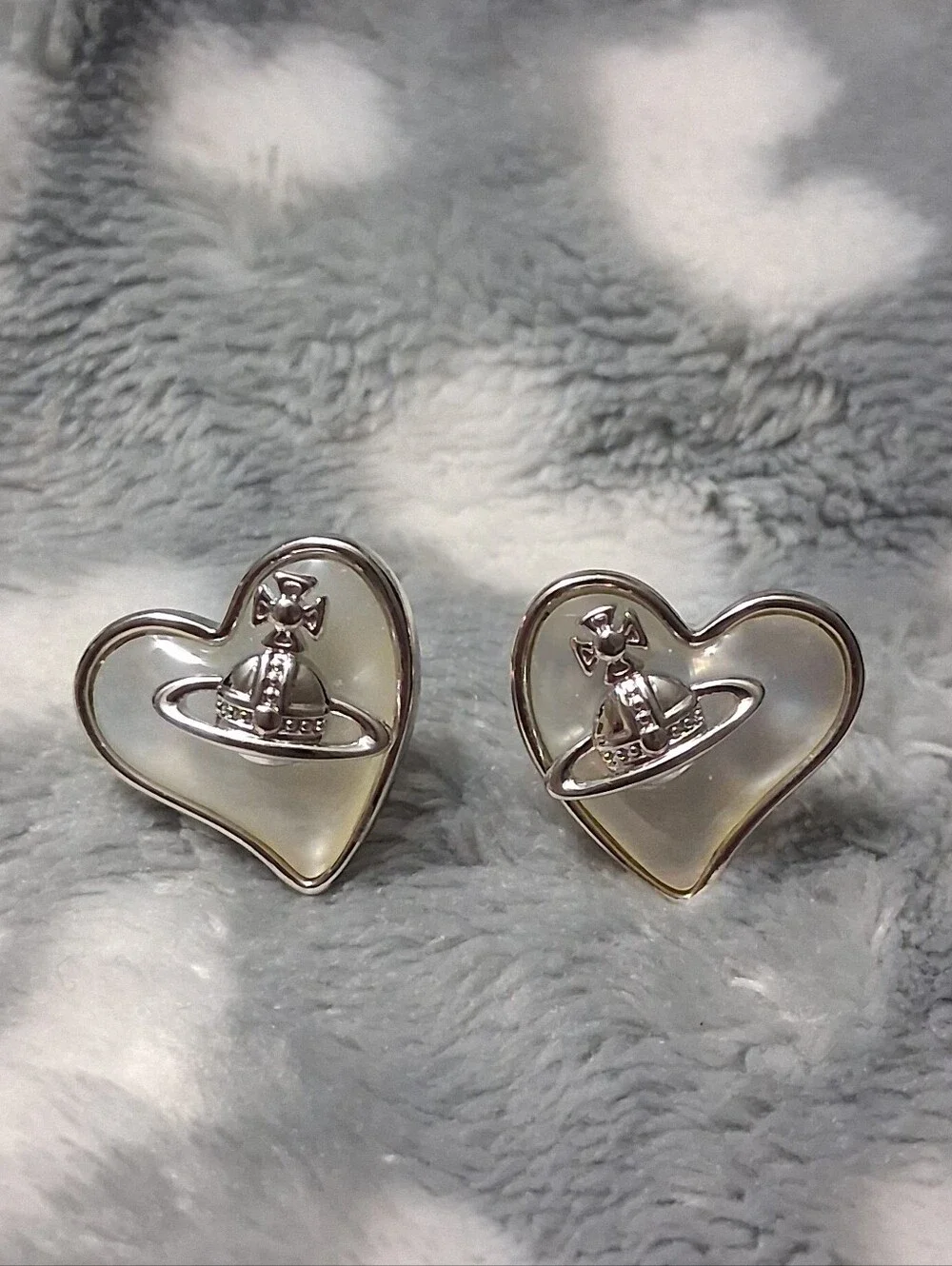 Fashion Jewelry Silver Heart-Shaped Mother Of Pearl Stud Earrings